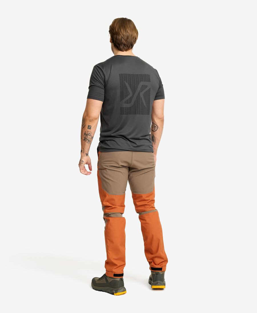 uppdrag grafisk logo t-shirt män